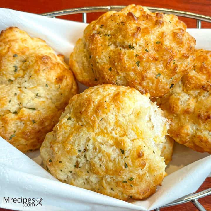 Easy Cheddar Biscuits