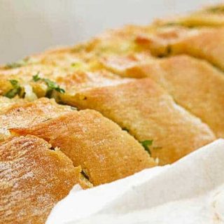 Baked garlic bread